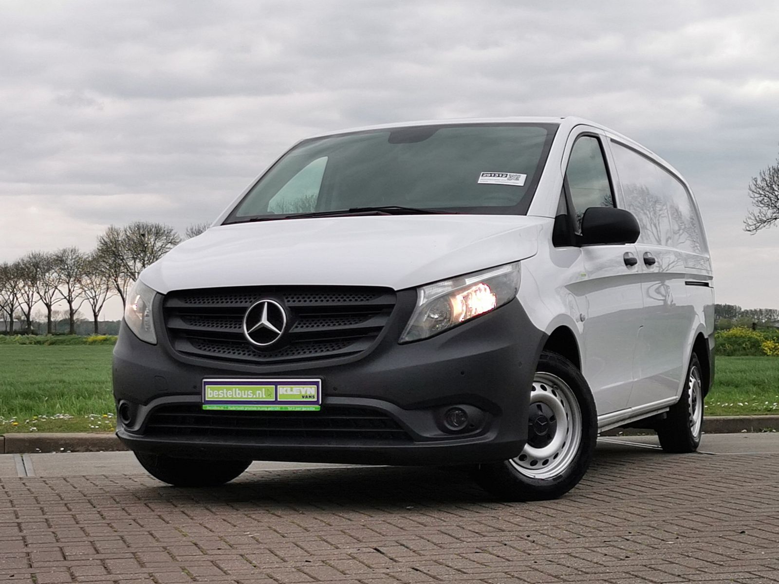 Der Innenraum des Mercedes-Benz Vito Ein Überblick